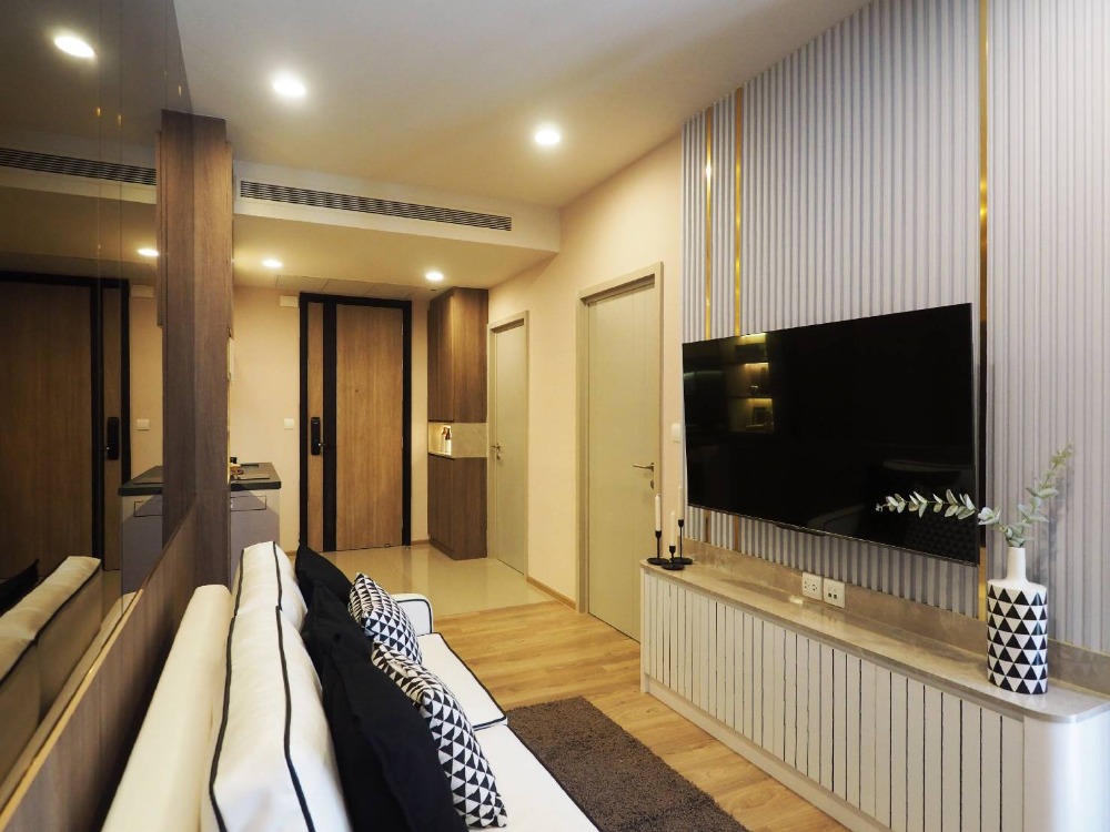 ให้เช่าคอนโดสุขุมวิท อโศก ทองหล่อ : For rent!! Oka Haus 1 bed 35sq.m. Fully furnished @22,000thb