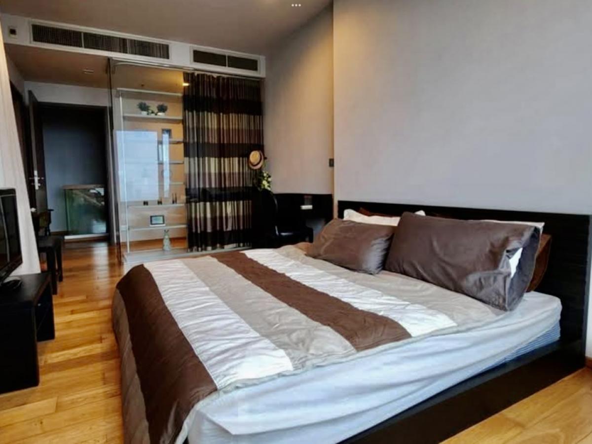 For RentCondoSukhumvit, Asoke, Thonglor : 🌟 Experience Luxury Living in this stunning 2-bedroom duplex at Keyne by Sansiri, perfectly situated between Sukhumvit Soi 34 and 36.