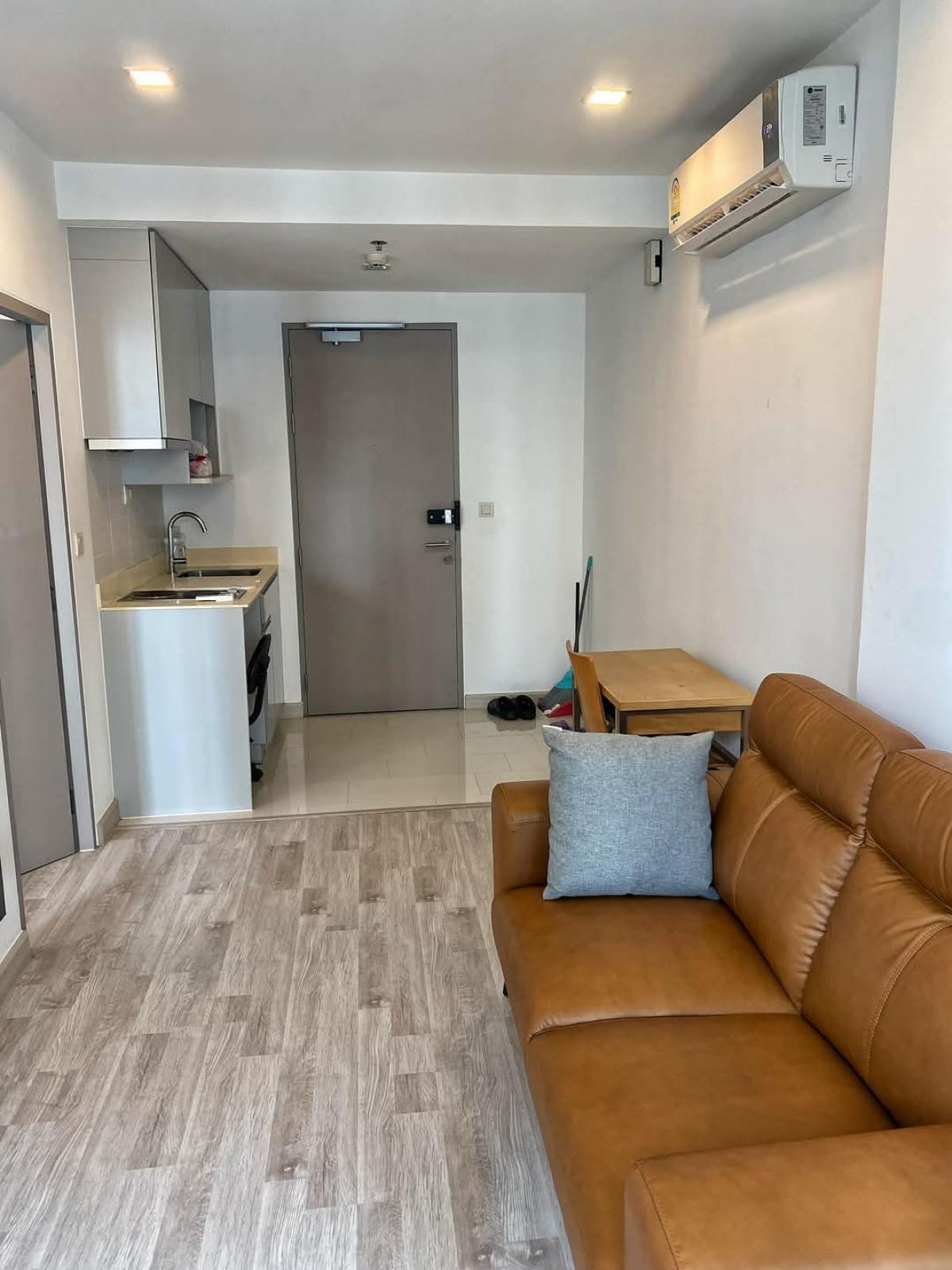 For SaleCondoOnnut, Udomsuk : Condo for sale IDEO Mobi Sukhumvit Sukhumvit 81 (next to BTS On Nut) Building A, 12th floor, condo next to the BTS in the city center, less than 3 minutes walk from BTS On Nut, complete facilities