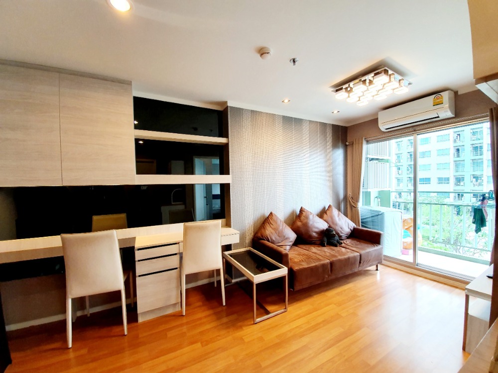 For RentCondoRama9, Petchburi, RCA : Beautiful room, pool view, very beautiful room number*-*