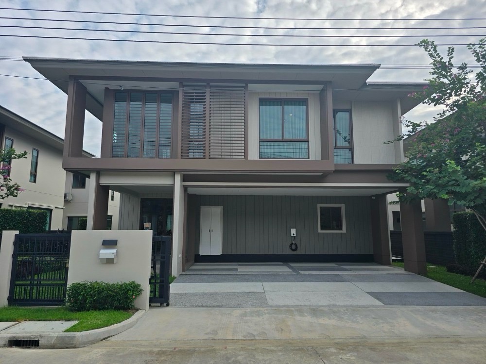 For RentHousePattanakan, Srinakarin : ✨For rent, luxury house, good location at Burasiri krungthep kreetha, 4 bedrooms, fully furnished, near schools, hospitals, trains, ready to move in