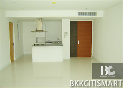 For SaleCondoSukhumvit, Asoke, Thonglor : Condo for sale: Fullerton Sukhumvit, near BTS Ekkamai & Thonglor