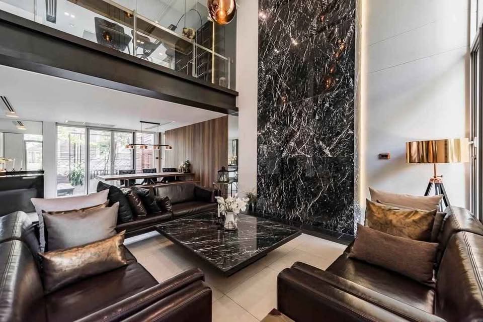 For SaleTownhouseSathorn, Narathiwat : ✨ Selling The Lofts Sathorn Luxury Townhome 5 floors in the heart of the city. Sathorn Soi 1, Soi Mekhasawat (Owner selling) ✨ Selling price 37.5 million baht Fully Furnished