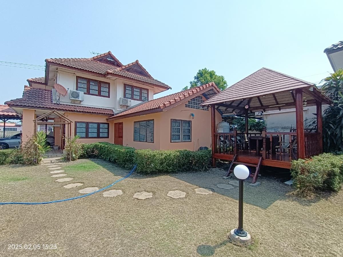 For RentHousePathum Thani,Rangsit, Thammasat : Single house for rent, 150 sq.w., large yard, Lam Luk Ka, Khlong 8