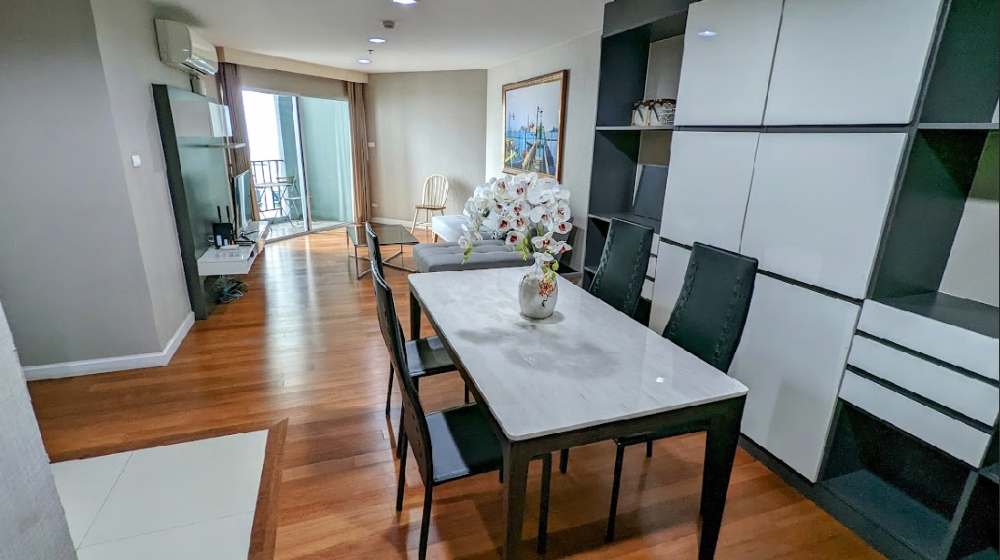 For RentCondoRama9, Petchburi, RCA : Nice Decorations with good view Rent 49K 3 Bed 2 Bath Belle Grand Rama9 Nice Decorations with nice view Ready to move in