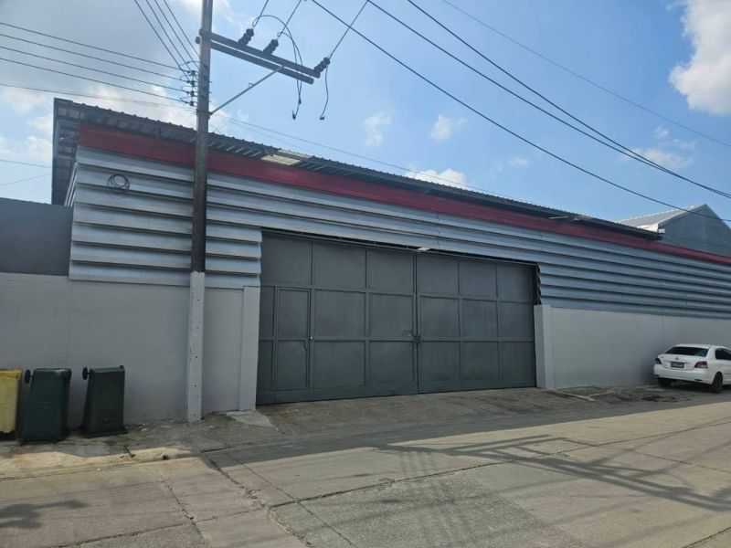 For RentWarehouseChokchai 4, Ladprao 71, Ladprao 48, : Warehouse for rent, Phutthamonthon Sai 4, size 1,680 sq m., purple area.