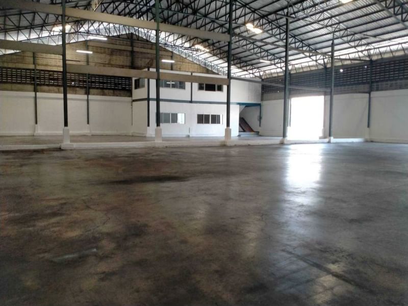 For RentWarehouseSamut Prakan,Samrong : Warehouse for rent, next to King Kaew Road, size 1,275 sq m. 2Unit