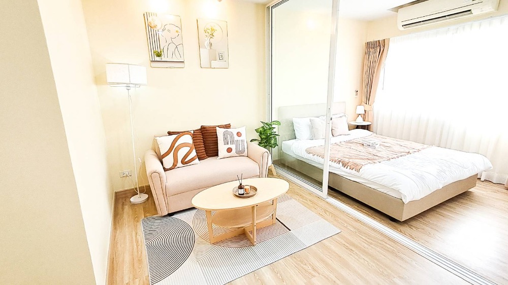 For SaleCondoLadprao, Central Ladprao : For Sale: Condo on Soi Lat Phrao 48, 32 sqm, 2nd Floor, Lat Phrao Road Prime location with easy access, near the Yellow Line BTS station.