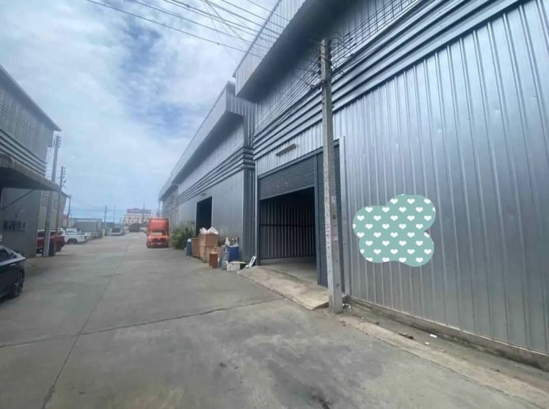 For RentWarehouseSamut Prakan,Samrong : Warehouse for rent, Thepharak Road, KM.11, size 300 sq m.