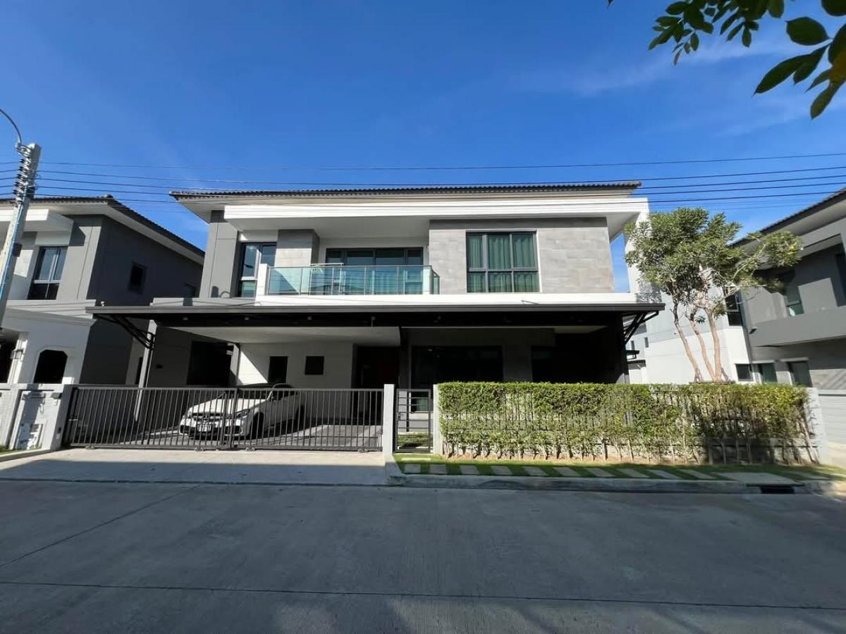 For RentHouseBangna, Bearing, Lasalle : The City Bangna (new project) Single house, fully furnished, ready to move in, full furnished, Double volume living room, location next to Mega Bangna