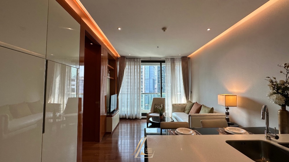 For RentCondoSukhumvit, Asoke, Thonglor : Condo TheAddress28 available for rent, 53 sq m., very beautiful room, ready to move in