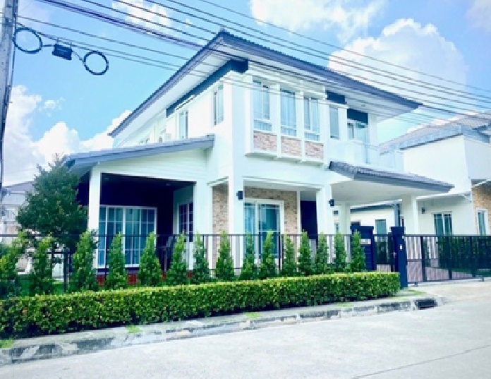 For RentHouseBangna, Bearing, Lasalle : For Rent, 2-storey detached house for rent, Manthana On Nut Ring Road 3 project, near Mega Bangna, near On Nut, very beautiful house, good condition, fully furnished, 5 air conditioners, pets not allowed, suitable for living or Home Office, can register a