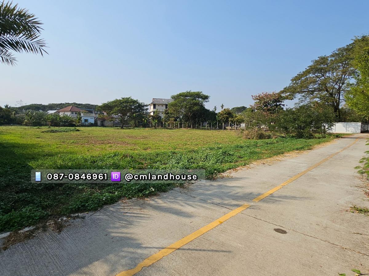 For SaleLandChiang Mai : Land 2 and a half rai, 18,000 per sq.w., near Central Festival, only 4 km., behind Pimuk Village 4, Somphot Chiang Mai 700 Years Road, near Payap University 2 km.