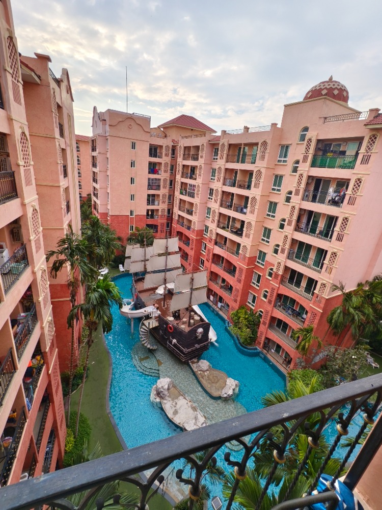 For SaleCondoPattaya, Bangsaen, Chonburi : A condo that everyone must love in a warm and happy family atmosphere.