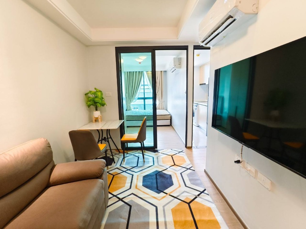 For RentCondoPattanakan, Srinakarin : ⭐🌈FOR RENT>> Regal Srinakarin 40>>🚄 Near MRT Suan Luang Rama 9, only 600 meters, convenient transportation, 4th floor, Building B, fully furnished #LV-MO1287