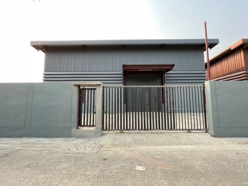 For RentWarehouseYothinpattana,CDC : Warehouse for rent, Khubon Road, Ramintra, size 500 sq m.