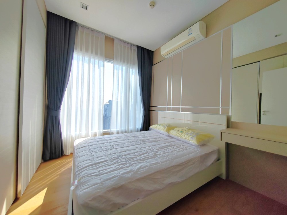 For RentCondoLadprao, Central Ladprao : Condo for rent The Saint Residences near MRT Phahon Yothin