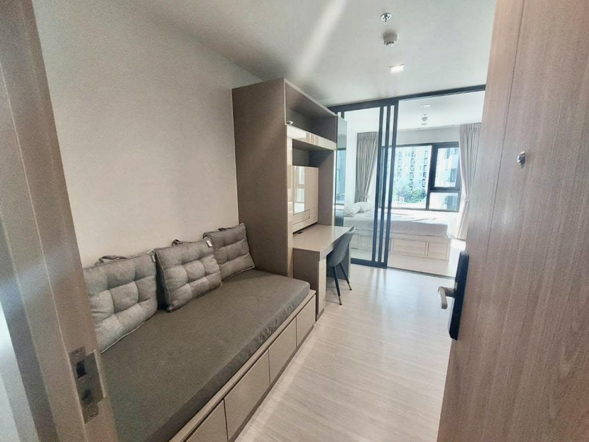 For RentCondoThaphra, Talat Phlu, Wutthakat : 💗Life Sathorn Sierra ✅1 Bed Walk in Closet