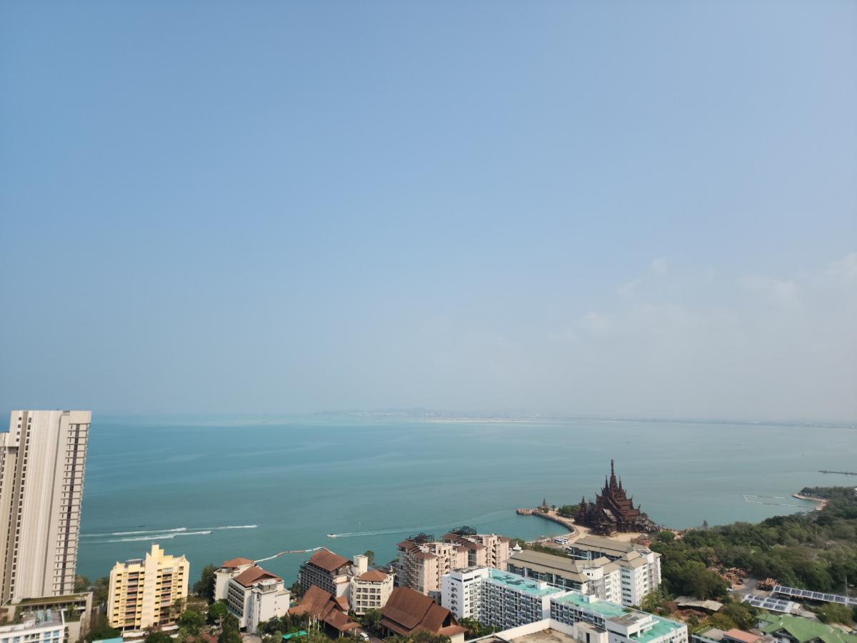 For RentCondoPattaya, Bangsaen, Chonburi : Riviera Wongmat Beach Rental 23,000/ 1Br35 sq.m. Seaview