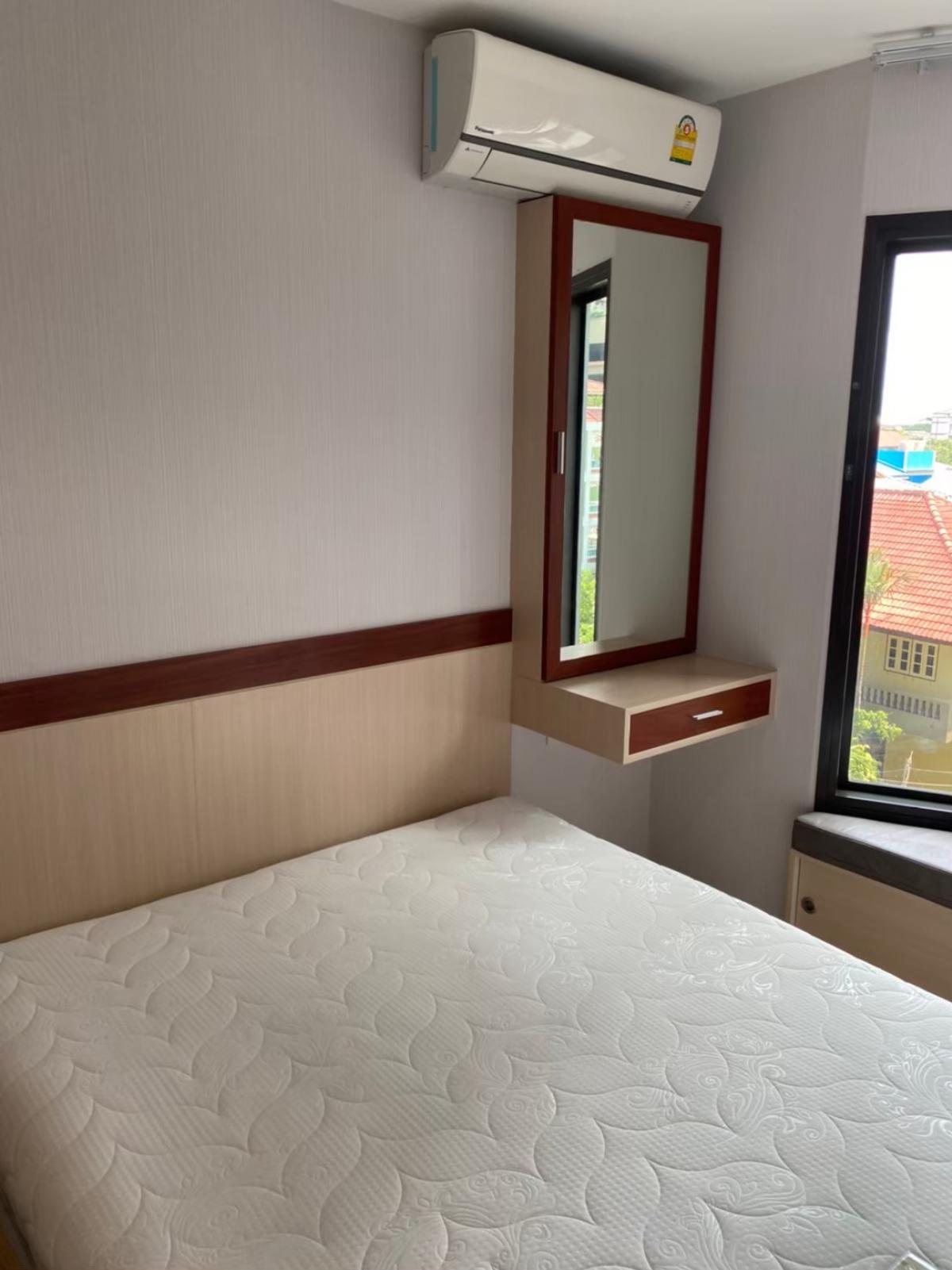 For SaleCondoPattanakan, Srinakarin : Selling with a beautiful room tenant, decorated with full -golden location, convenient transportation, near ARL and MRT, Yellow Line, Hua Mak Station and near Stamford International University.