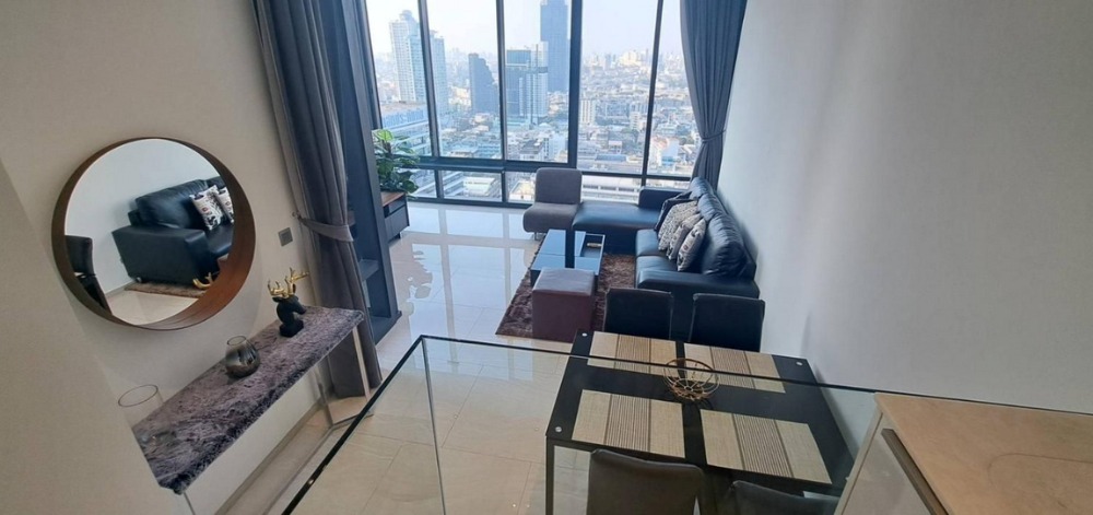 For RentCondoSilom, Saladaeng, Bangrak : Call : 081-635-1945 Rent/Sale Luxury Condo Ashton Silom @BTS Chong Nonsi, Duplex 75.5 sq.m 2 Beds 2 Baths 27th floor, Fully furnished, Ready to move in