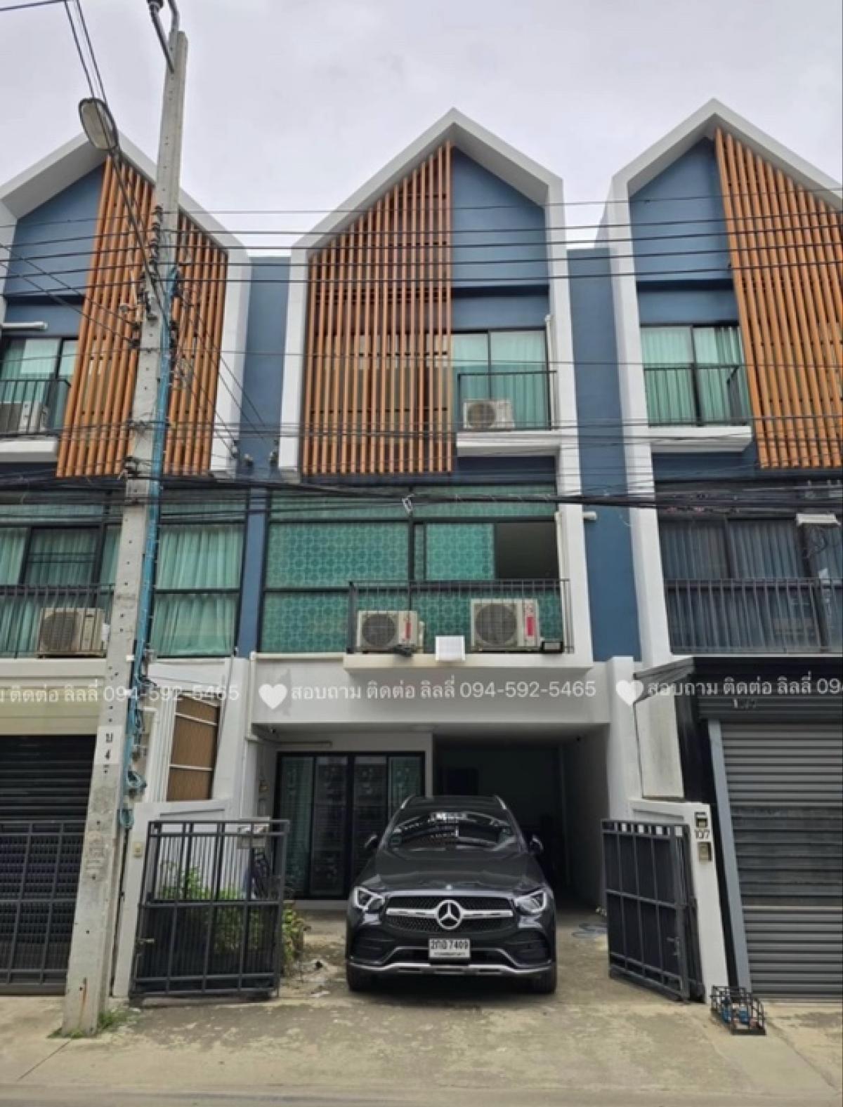 For RentTownhouseBangna, Bearing, Lasalle : 📣📣 3 -story house for rent / Town Home Office near BTS Bearing 350 m.