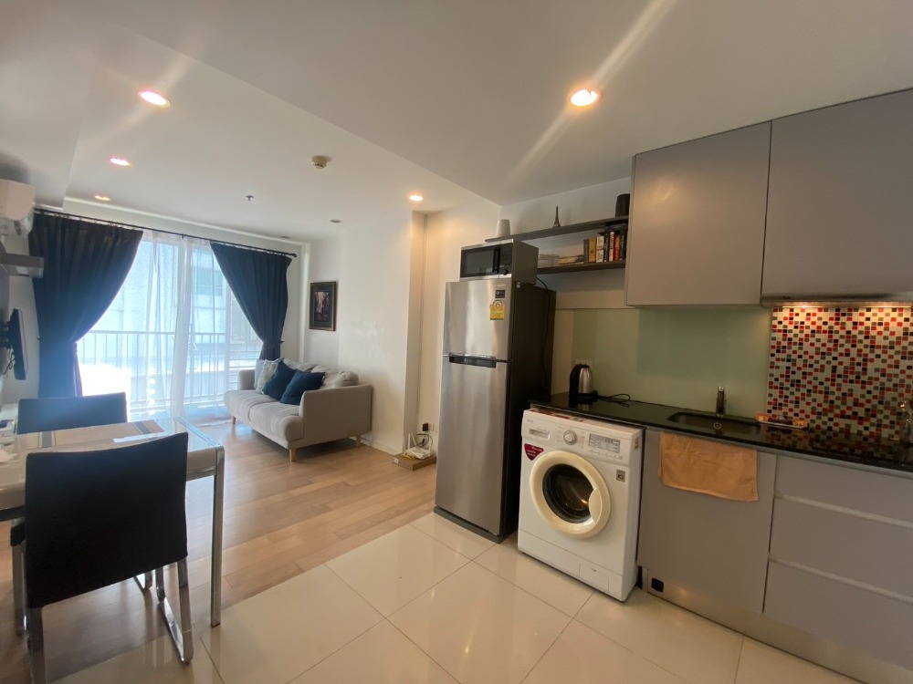 For SaleCondoNana, North Nana,Sukhumvit13, Soi Nana : Condo for sale 15 Sukhumvit Residence (15 Sukhumvit Residences) near the BTS BTS and Asoke Station only 600 meters.