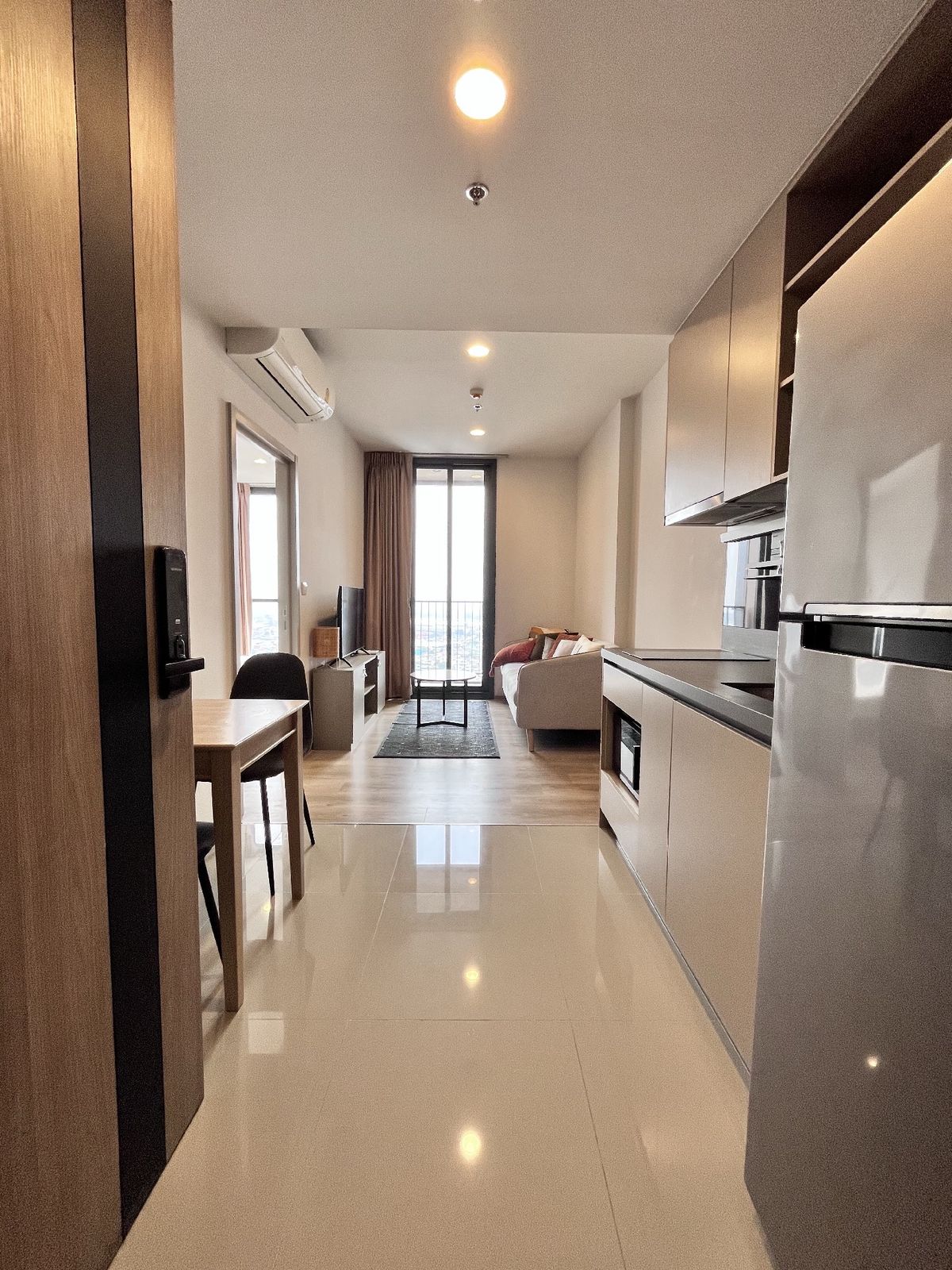 For RentCondoSukhumvit, Asoke, Thonglor : 🔥Very beautiful OKA Haus 1 bedroom, 1 bathroom, large room, very hot condo, vacant, rent out very quickly🔥