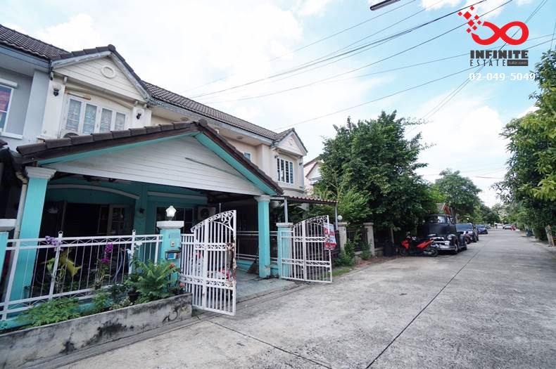 For SaleTownhousePathum Thani,Rangsit, Thammasat : 2 -story townhouse for sale 21 square wah, Chaiyapruek Busarin, Rangsit Khlong 2, Lam Luk Ka Road