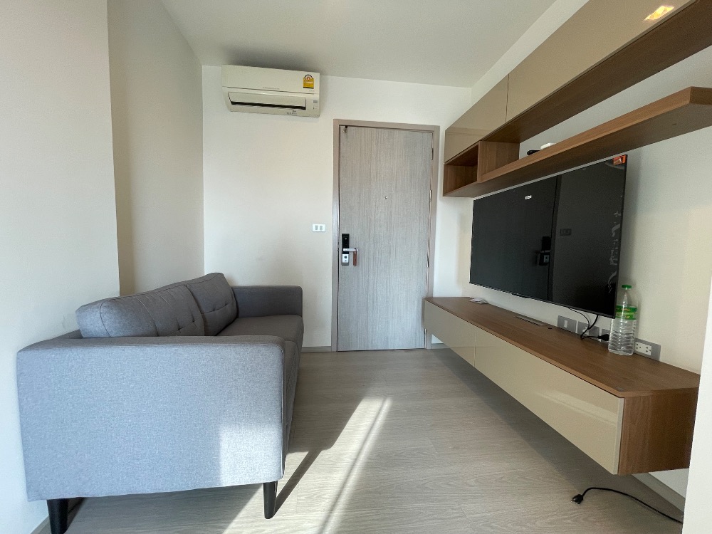 For SaleCondoSukhumvit, Asoke, Thonglor : New Room !! Sell ​​1 bedroom, 1 bathroom, 34 sq. m. No one has ever been high. The view is beautiful. Very good price!