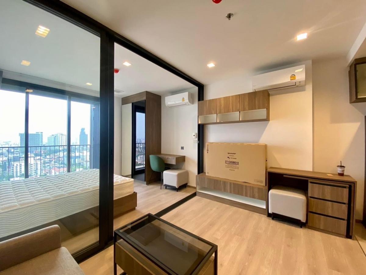 For RentCondoLadprao, Central Ladprao : This price, one room ** New room, The Line Phahonyothinpark, a new building, 1 bedroom, 1 water, opposite Zen Lat is empty.