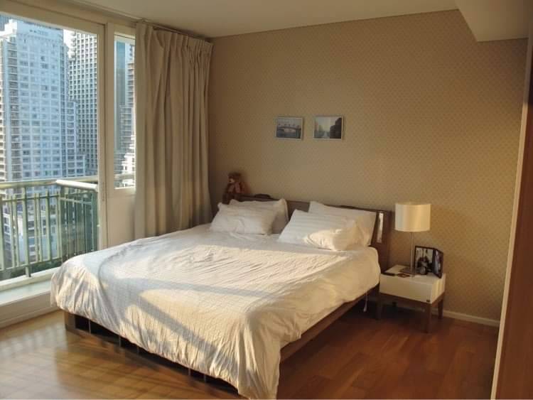 For RentCondoSukhumvit, Asoke, Thonglor : 3 bedroom condo for rent: Condo for Rent with 3 Bedrooms @ Sukhumvit Soi 23, Bangkok.