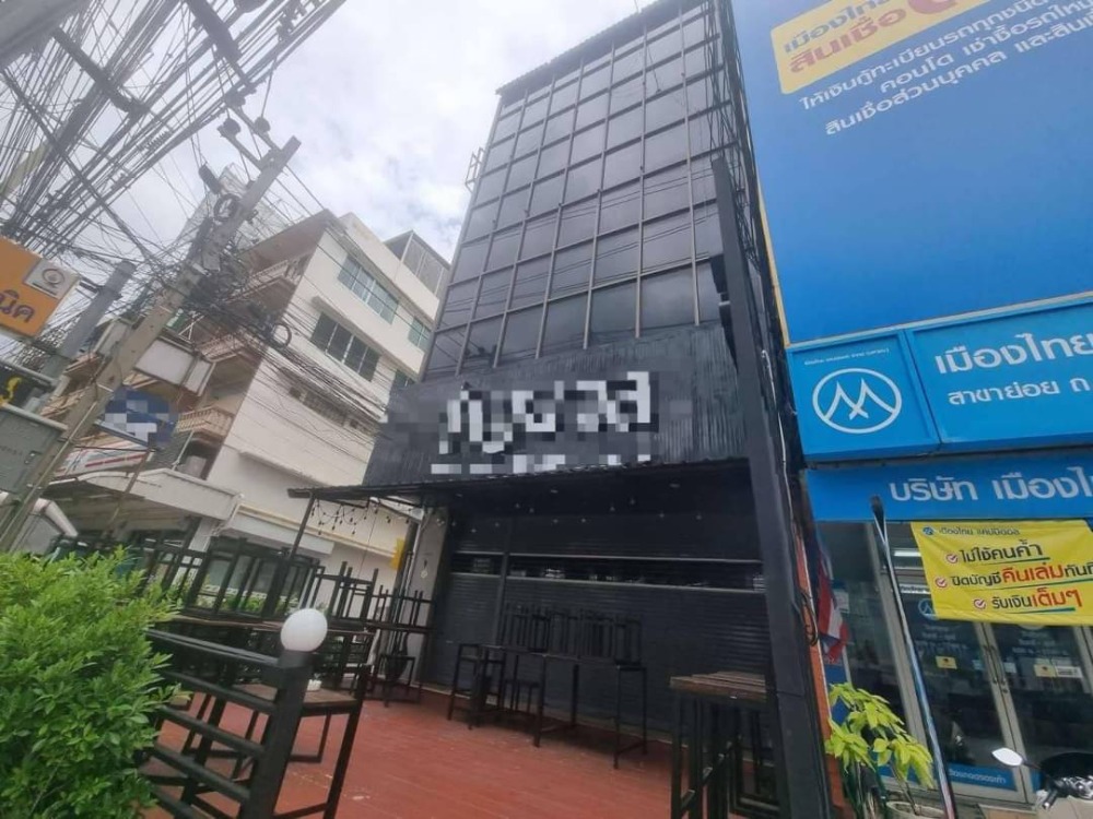 For LeaseholdRetail SpaceChaengwatana, Muangthong : Lease 🔥 liquor store & amp; Karaoke, very good price, Chaeng Watthana-Pak Kred 36, Pak Kret, Muang Thong Thani, furniture and equipment as in the picture, ready to open the shop immediately, sense 200,000 baht, rent 40,000 baht/