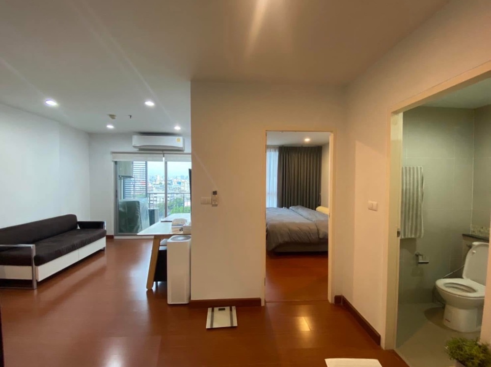 For RentCondoWongwianyai, Charoennakor : Condo for rent Taksin-Wongwian Yai 41 sqm. On the main road near BTS Wongwian Yai