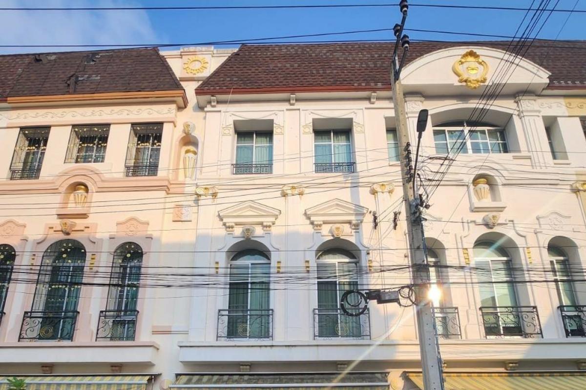 For SaleTownhouseRama3 (Riverside),Satupadit : 3 -storey Town House for sale, 3 bedrooms, Ban Klang Grand Vienna, Rama 3, near Central Rama 3