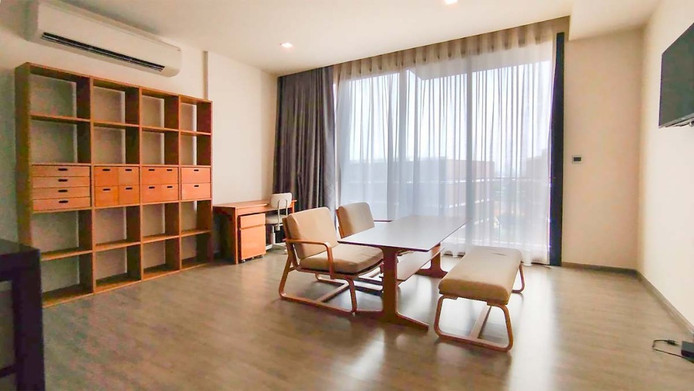 For RentCondoOnnut, Udomsuk : Luxury condo, quiet atmosphere near the BTS Onnut, decorated with MUJI style furniture.