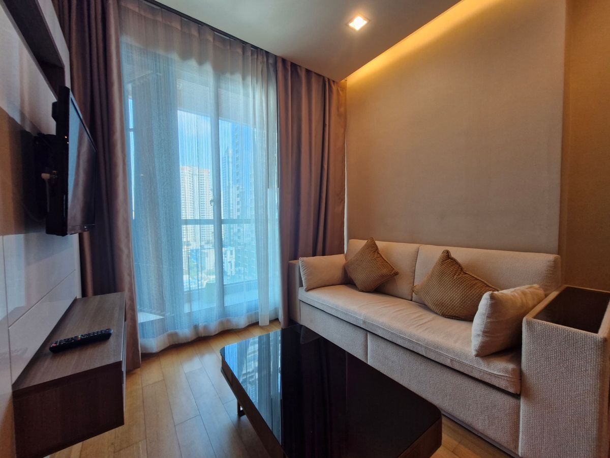 ให้เช่าคอนโดสาทร นราธิวาส : For Rent !! The Address Sathorn 1Bed 46.5Sq.m @29,500 Thb