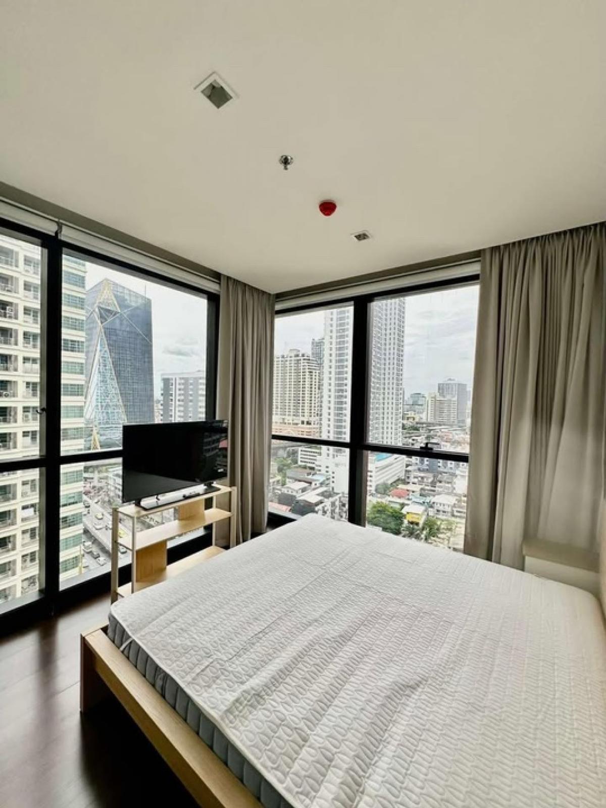 For RentCondoRatchathewi,Phayathai : RENT 2BR. 2br. The Line Ratchathewi 59,000/Month. Floor16