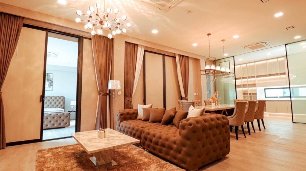 For RentHousePattanakan, Srinakarin : For rent/sale, 3-storey luxury house with elevator, Vive Krungthep Kreetha project