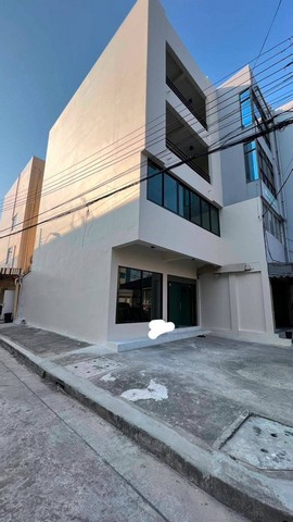 For RentShophouseMin Buri, Romklao : RPJ474, rent a 4 -story commercial building, new renovated after the corner Usable area 248 sq.m., suitable for office office, Studio Soi Ramkhamhaeng 140