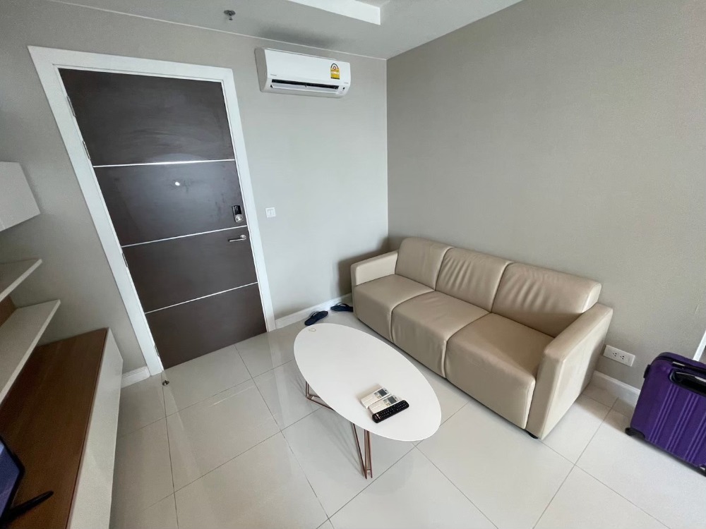 For RentCondoSamut Prakan,Samrong : 📍 Rent The Metropolis Samrong | 1 Bed 1 Bath | Floor 15 | Building A 🏡 Size: 35 sq.m. 💰 Rental price: 13,000 baht/month