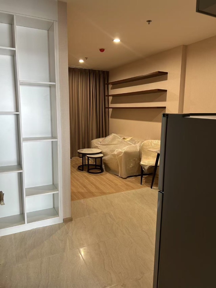 For RentCondoOnnut, Udomsuk : Skyrise Avenue Sukhumvit 64 condo for rent. Complete condo, ready to approach BTS Punnawithi only 450 meters !!