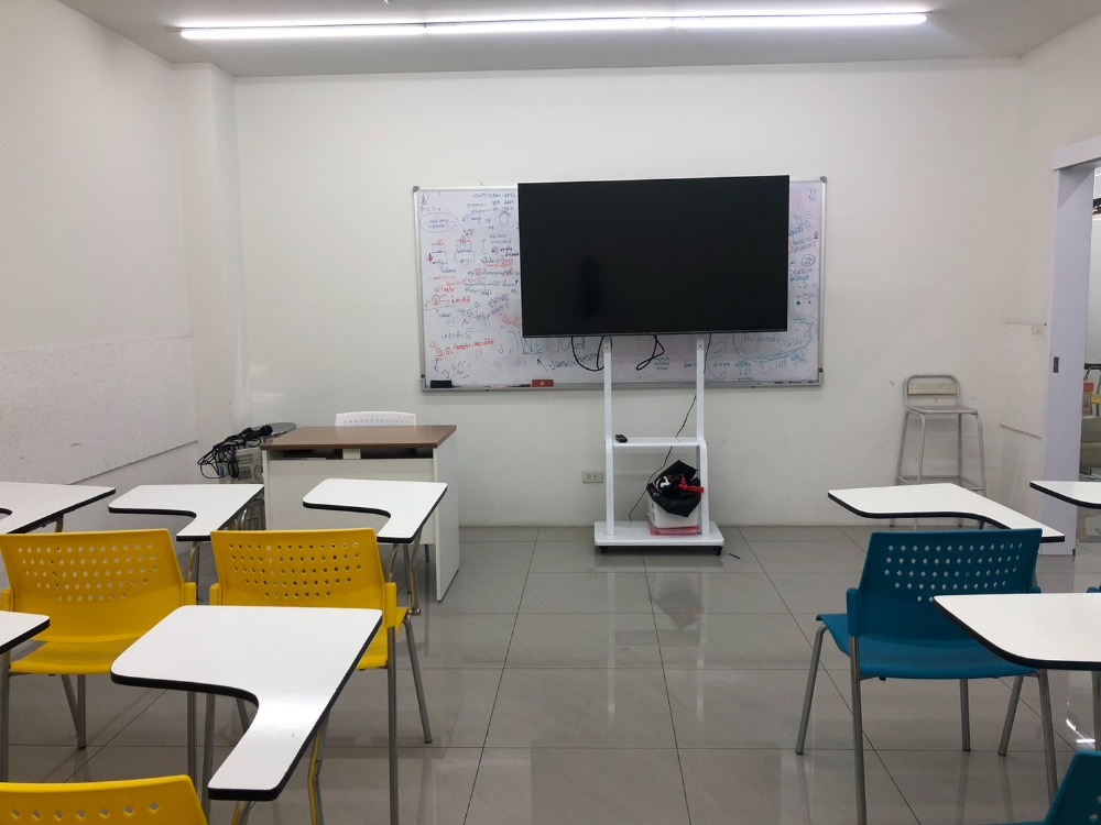 For RentSiam Paragon ,Chulalongkorn,Samyan : Rental of the Co-working Space Office Special Teaching Area Tutoring Institute at the Shopping Center in the city center at MBK Center