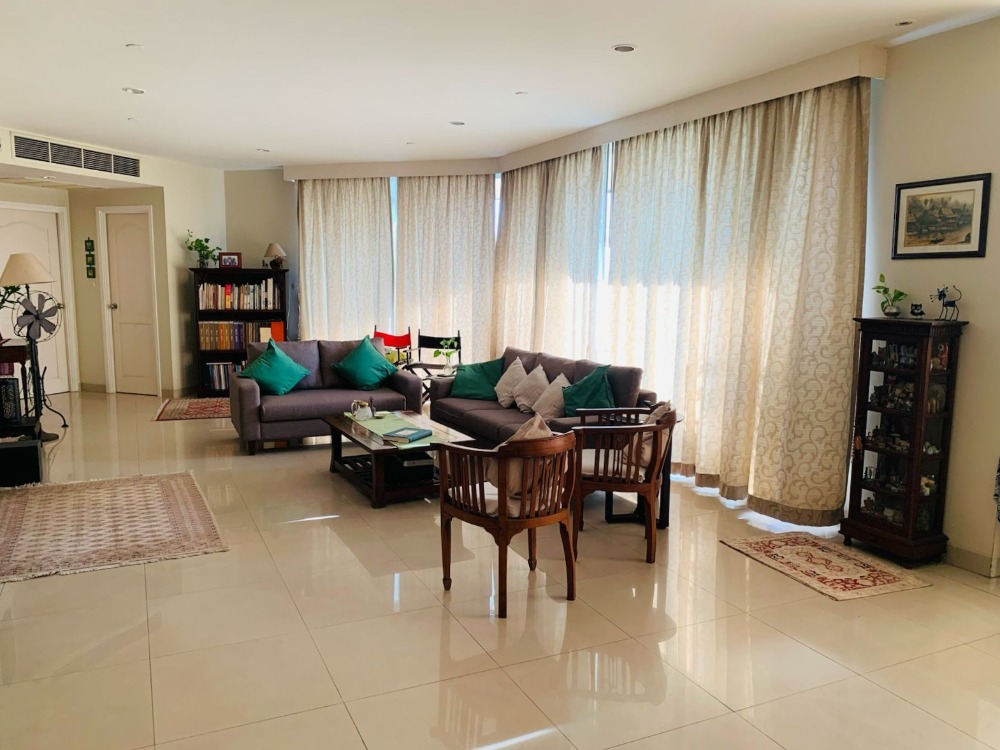 For SaleCondoWongwianyai, Charoennakor : Luxury Riverside Condo at Watermark Tower A, Khong San - 3 Bed, Pet-Fr