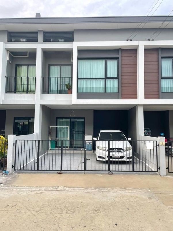 For SaleLadkrabang, Suwannaphum Airport : 19 sq m, 3 bedrooms, 2 bathrooms, 2-storey townhouse, Lumpini Townville Lat Krabang-Suvarnabhumi