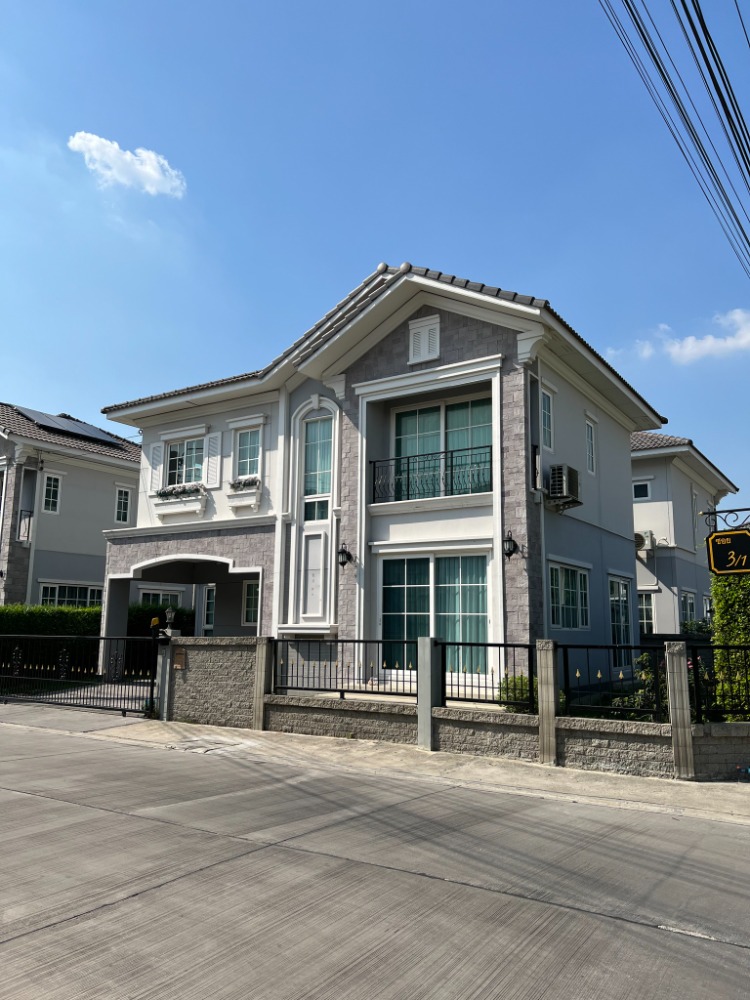 For RentHouseNawamin, Ramindra : 🔴50,000฿🔴 Single house, Golden Neo, Ramintra-Wongwaen ✅ Beautiful house, good location, near shopping malls 🎉🎉 Happy to serve 🙏 Interested, please contact 𝙇𝙄𝙉𝙀 (very quick response): 📱 Property code 6802-1202 📱: Line ID: @bbcondo88