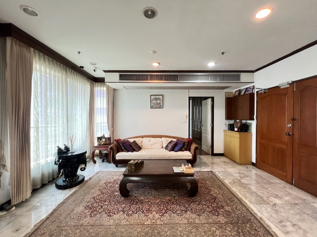 For SaleCondoSathorn, Narathiwat : Condo for rent, Sathorn House Condominium, 75.66 sq m, ready to move in, next to BTS Surasak