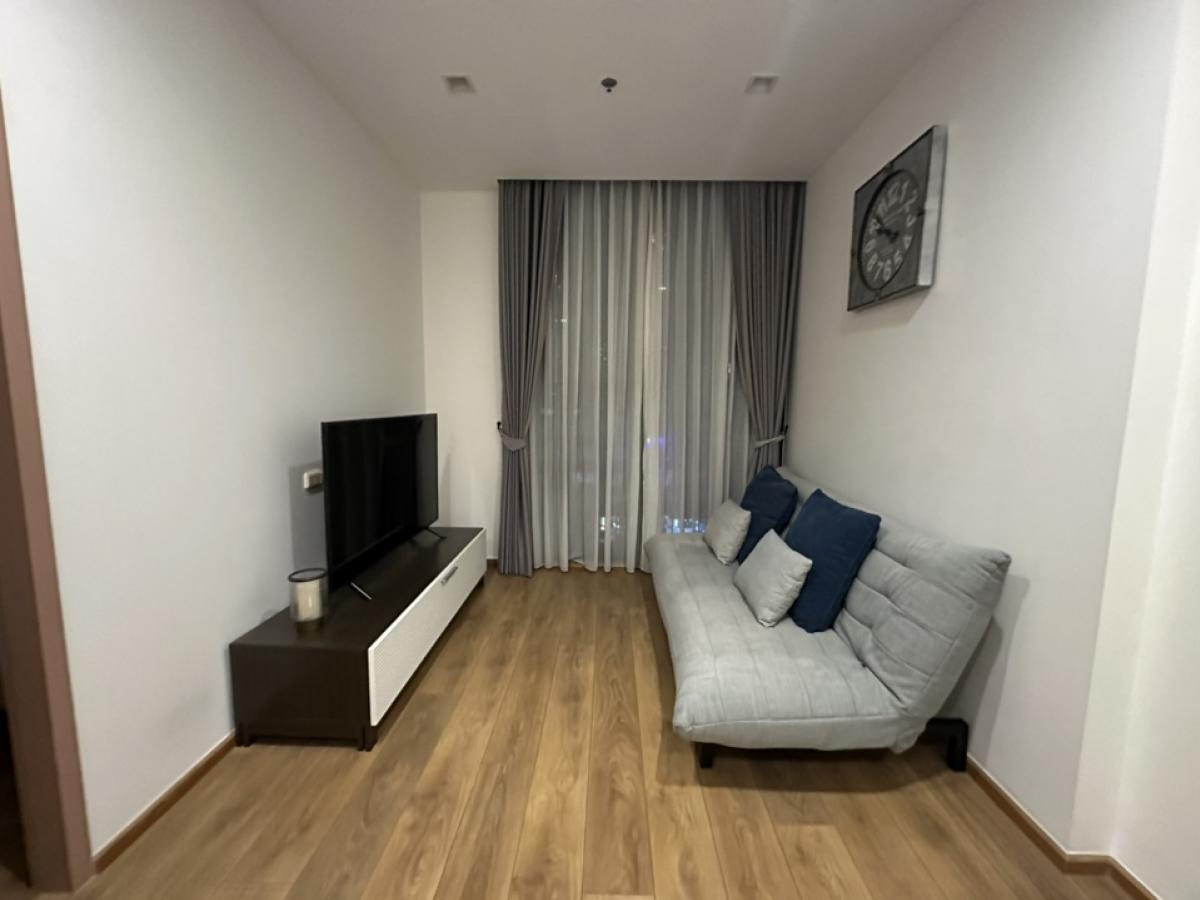 For RentCondoSukhumvit, Asoke, Thonglor : 🔥Urgent for rent🔥Condo Noble BE33 (Noble B Sukhumvit 33) 1 bedroom, size 35 sq m, 5th floor, fully furnished, city view, near EM District Phrom Phong.