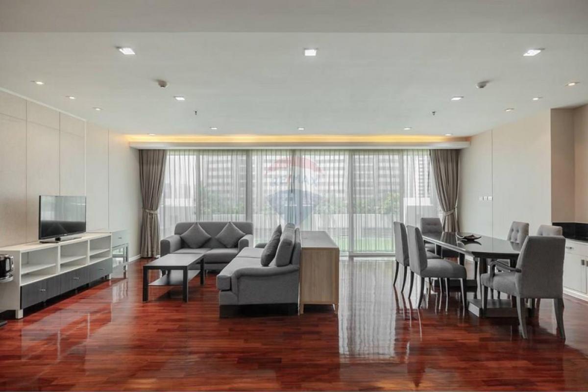 ให้เช่าคอนโดสุขุมวิท อโศก ทองหล่อ : **Pet-Friendly Apartment for Rent**