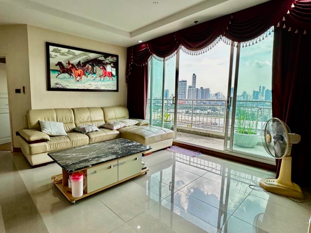 For RentCondoRama9, Petchburi, RCA : 🏡 For Rent: Supalai Wellington | 3-Bedroom Luxury Condo with Stunning 360° View ✨ Spacious Balcony | Fully Furnished | Ready to Move In ✨